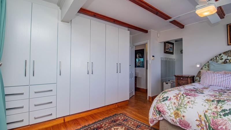 4 Bedroom Property for Sale in Outeniqua Strand Western Cape